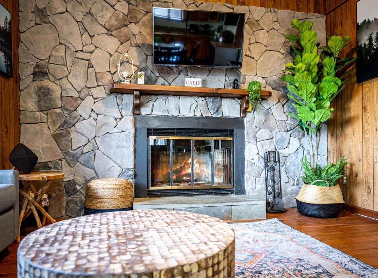 Amazing Views, Hot Tub, Fire Pit, Deck & Fireplace 인우드 외부 사진